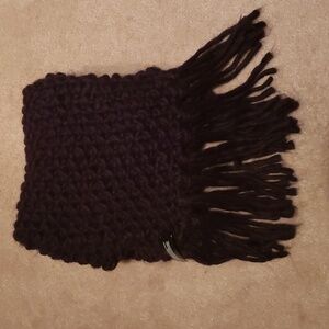 Express Hand Knit Scarf Black
